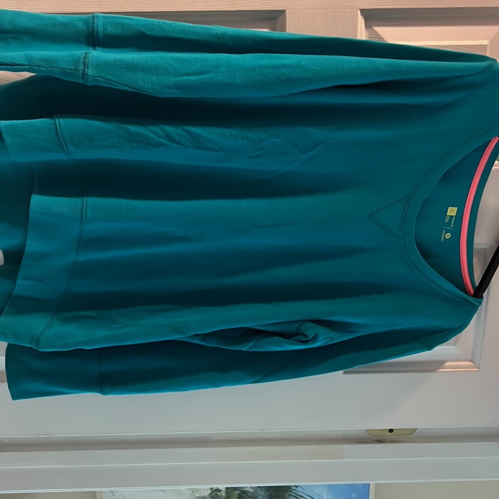 Teal light sweatshirt - Picture 2 of 2